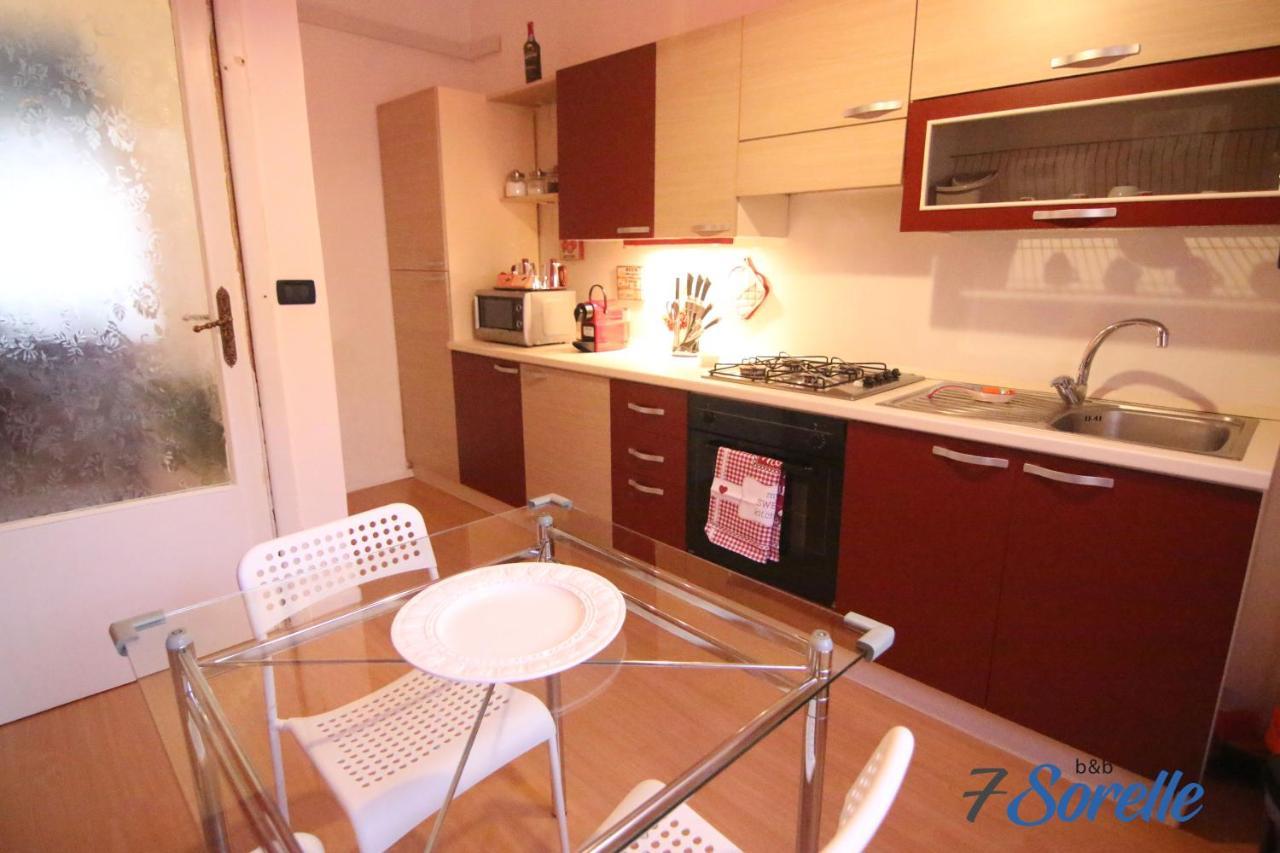 "7 Sorelle B&B" Camere In Pieno Centro Citta Con Bagno Privato, Free High Speed Wi-Fi, Netflix Cosenza Exterior foto