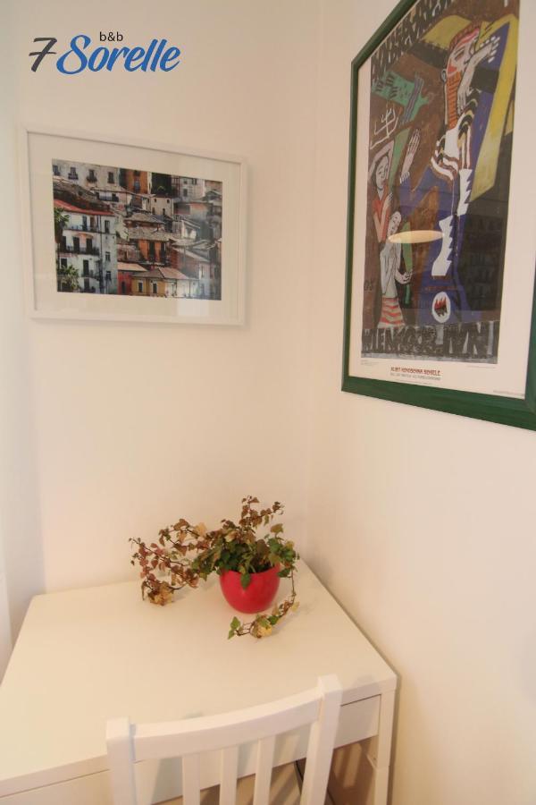 "7 Sorelle B&B" Camere In Pieno Centro Citta Con Bagno Privato, Free High Speed Wi-Fi, Netflix Cosenza Exterior foto