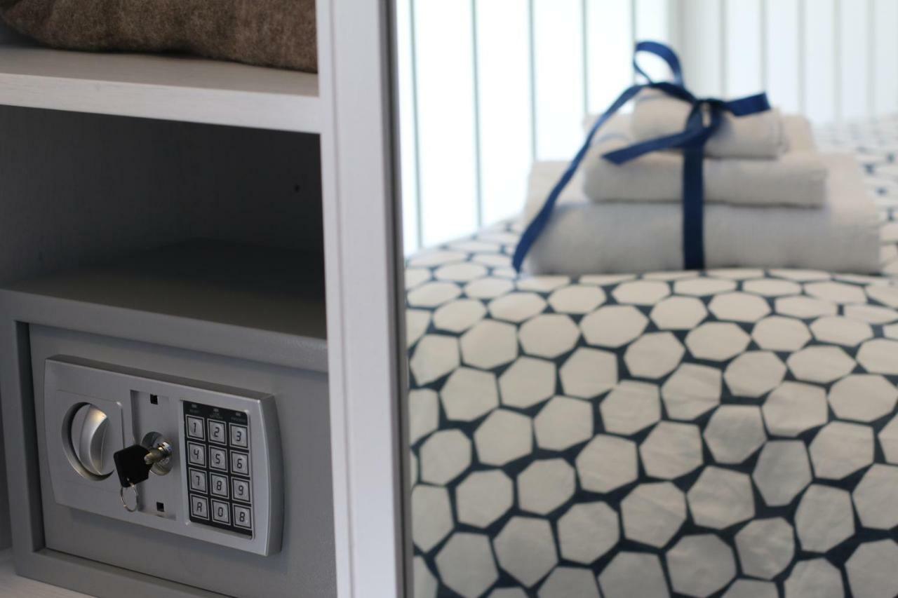 "7 Sorelle B&B" Camere In Pieno Centro Citta Con Bagno Privato, Free High Speed Wi-Fi, Netflix Cosenza Exterior foto