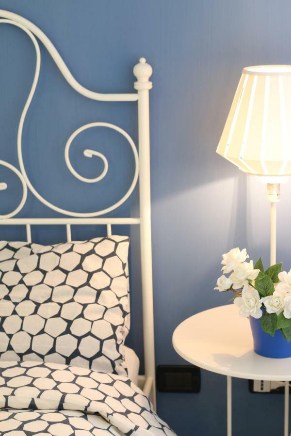 "7 Sorelle B&B" Camere In Pieno Centro Citta Con Bagno Privato, Free High Speed Wi-Fi, Netflix Cosenza Exterior foto