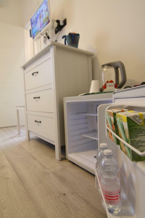 "7 Sorelle B&B" Camere In Pieno Centro Citta Con Bagno Privato, Free High Speed Wi-Fi, Netflix Cosenza Exterior foto