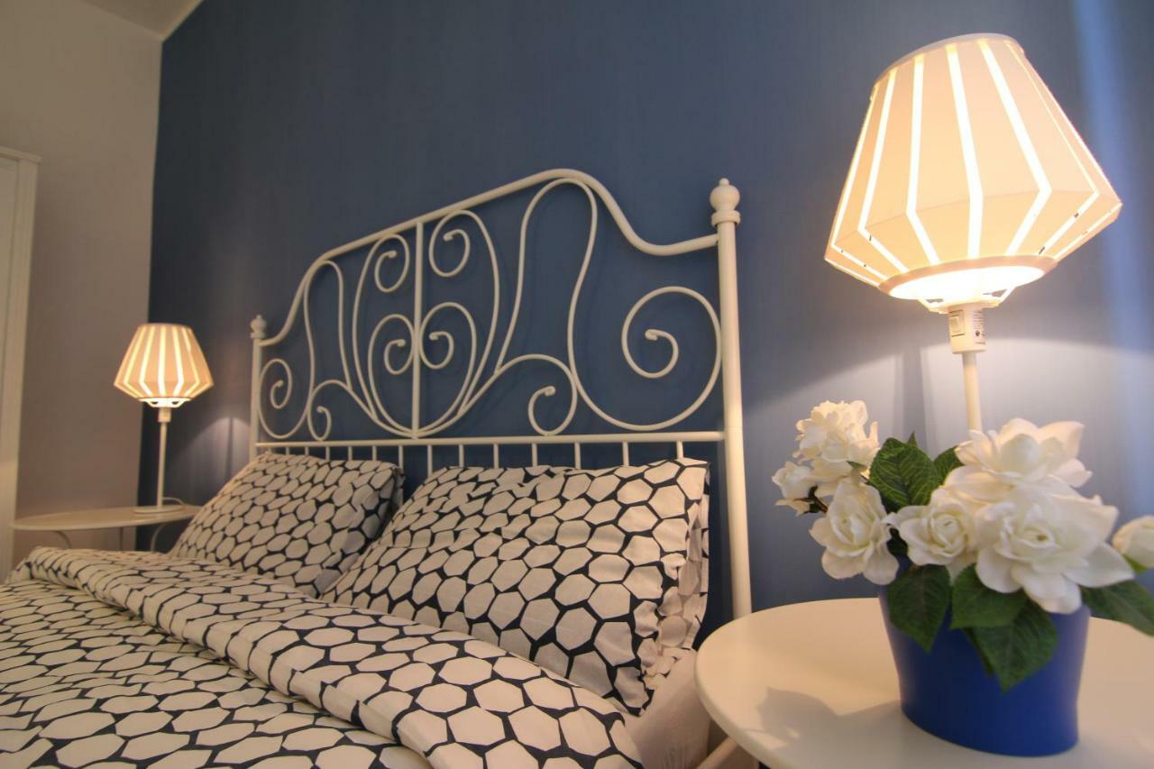 "7 Sorelle B&B" Camere In Pieno Centro Citta Con Bagno Privato, Free High Speed Wi-Fi, Netflix Cosenza Exterior foto
